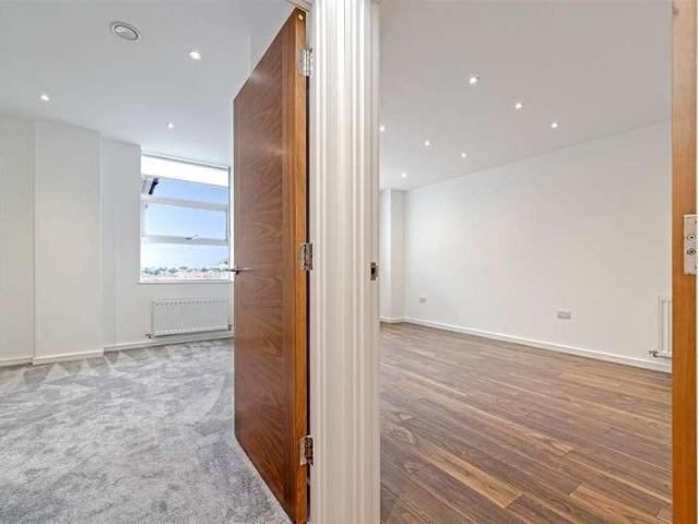Flat for sale in St Albans