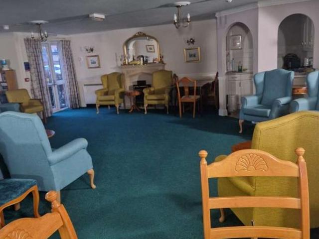 Flat for sale in Greater London