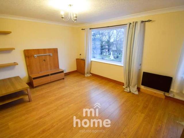 Flat for sale in Preston, Warton
