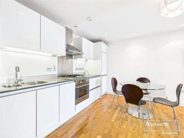 Flat for sale in Reading