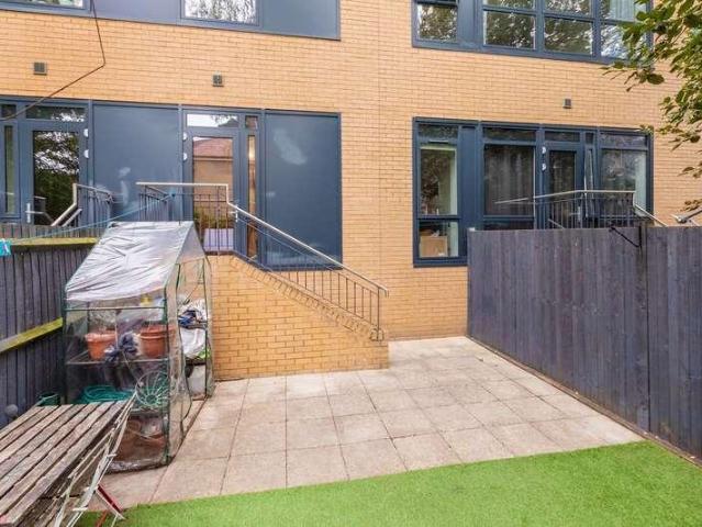 Flat for sale in Maidenhead