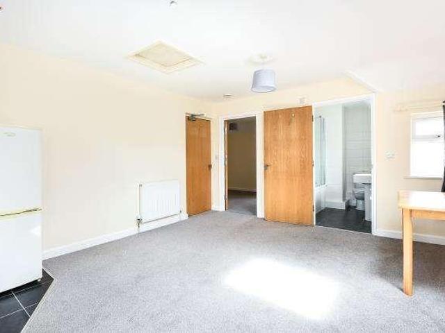 Flat for sale in The Slade, Oxfordshire