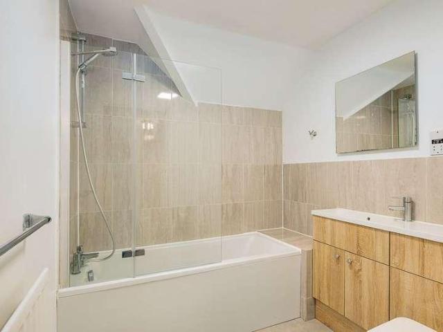 Flat for sale in Slough