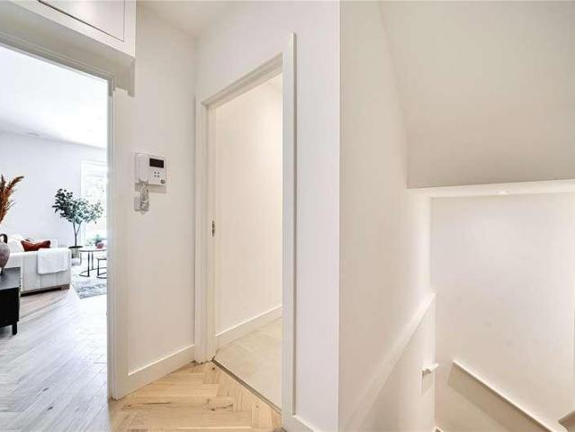Flat for sale in London Borough of Ealing, Greater London