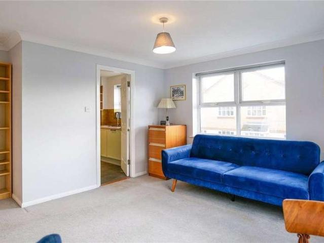 Flat for sale in Newtown, Reading