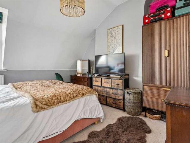 Flat for sale in London Borough of Merton, Greater London
