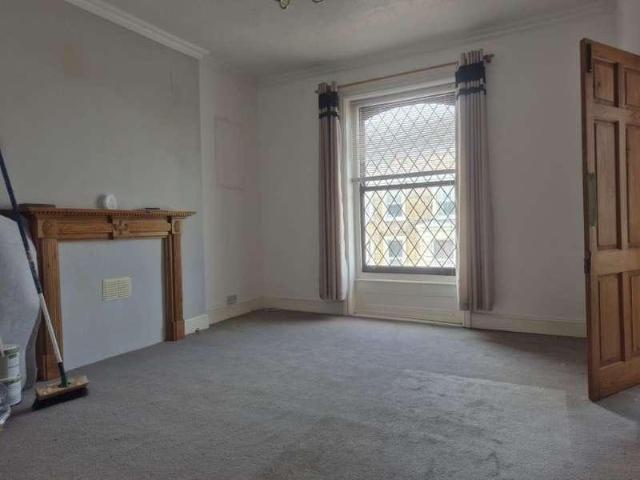 Flat for sale in Cliftonville West, Acol