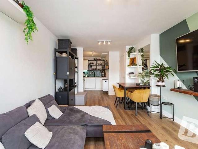 Flat for sale in Wickford