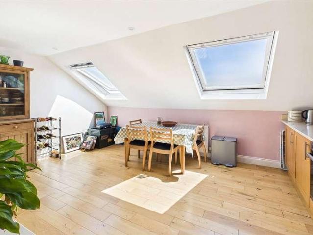Flat for sale in Brixton, Greater London