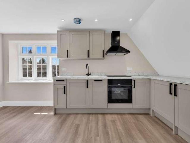 Flat for sale in St Mary Cray, Greater London