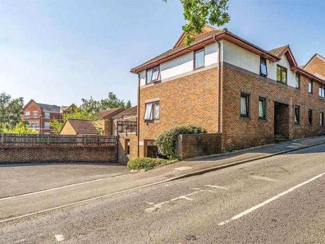 Flat for sale in Row Town, Surrey