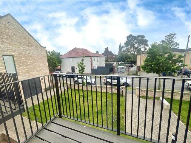 Flat for sale in Chesterton, Arbury