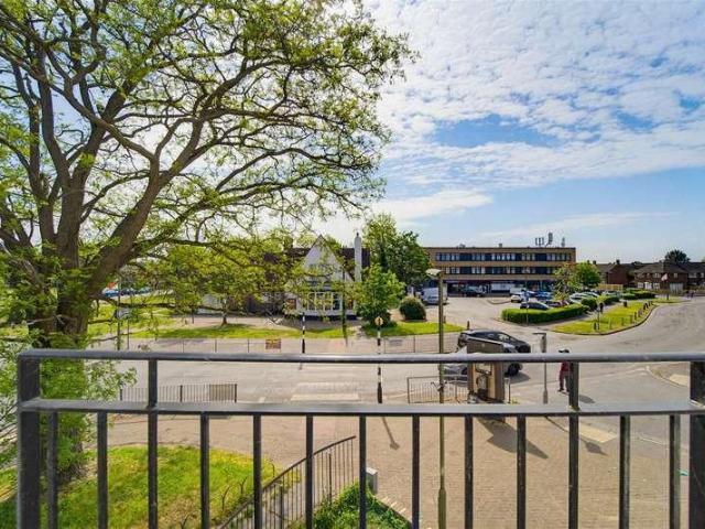 Flat for sale in Lower Halliford, Surrey