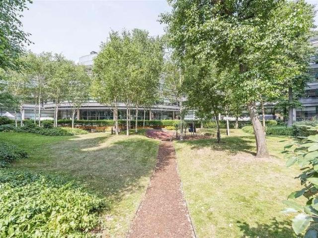 Flat for sale in Westminster, Greater London