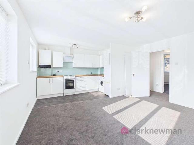 Flat for sale in Latton Bush, Harlow