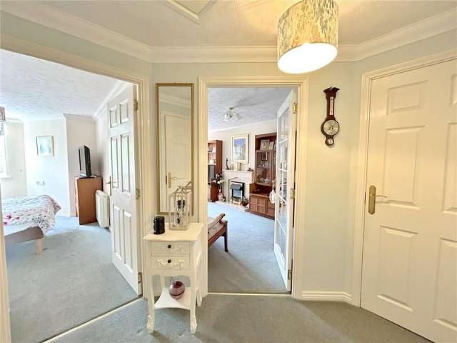 Flat for sale in Highcliffe