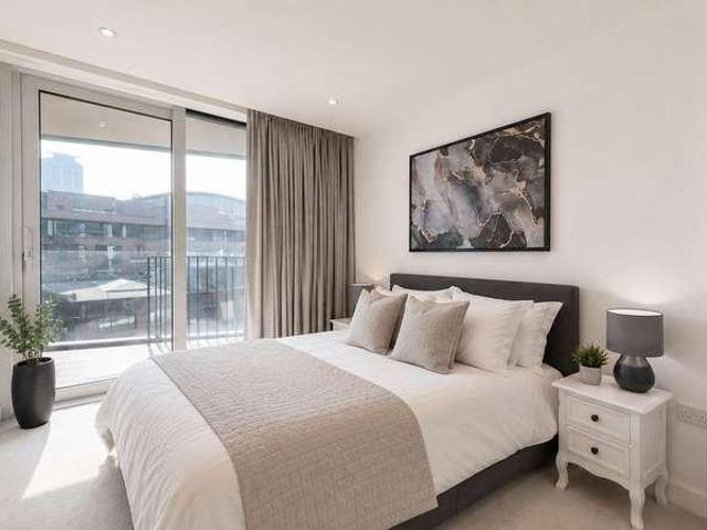 Flat for sale in Elephant and Castle, Greater London