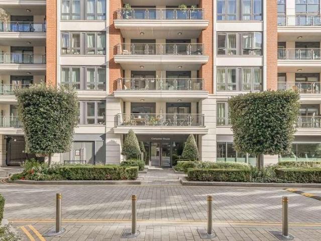 Flat for sale in Greater London
