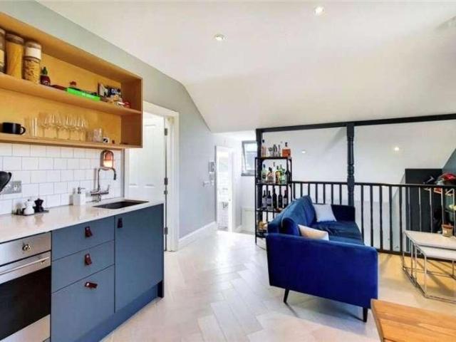 Flat for sale in Greater London