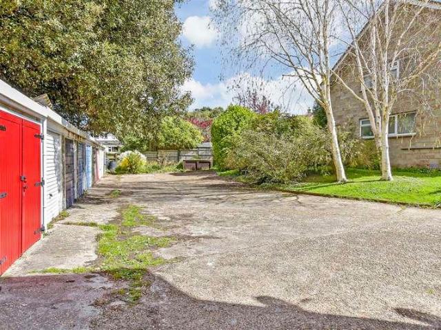 Flat for sale in Isle Of Wight