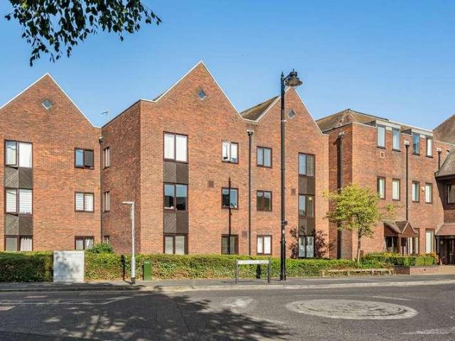 Flat for sale in Blackhills, Surrey
