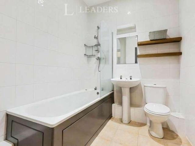 Flat for sale in Spring Vale, Hampshire