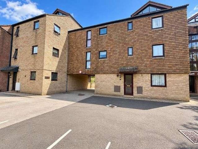 Flat for sale in Highcliffe