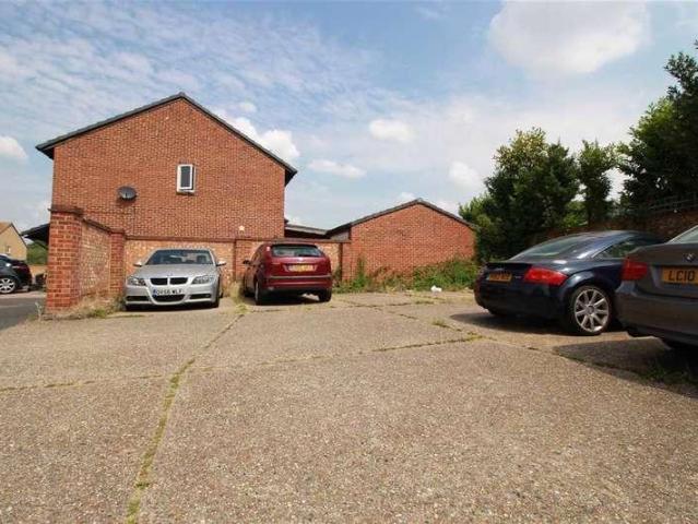 Flat for sale in London Borough of Havering, Greater London
