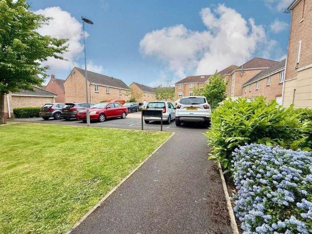 Flat for sale in Coleview, Kingsdown