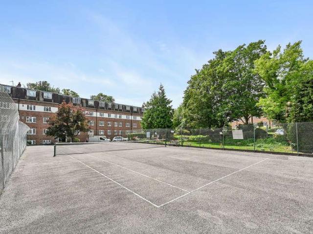 Flat for sale in Greater London