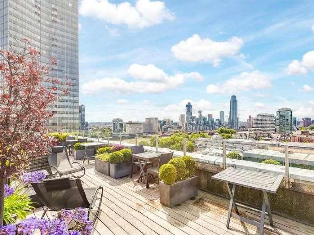 Flat for sale in Greater London