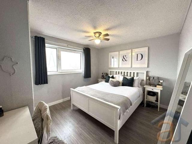 Flat for sale in Southport, Sefton