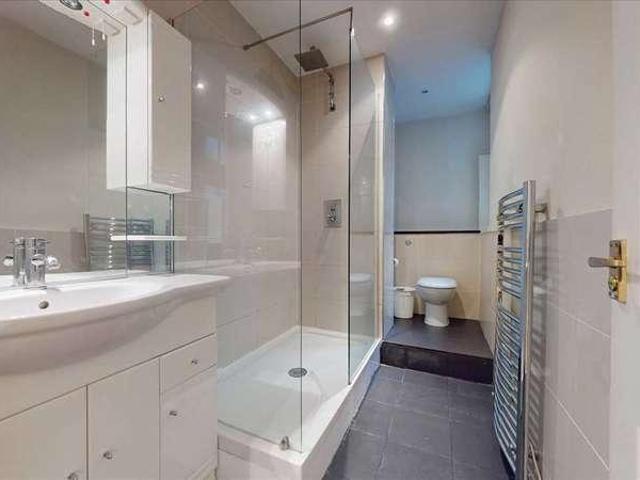 Flat for sale in East Marylebone, Marylebone