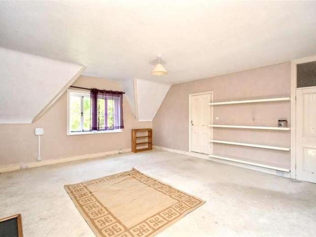 Flat for sale in Eastbourne, East Sussex