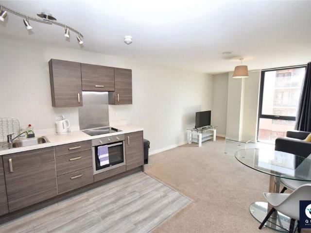 Flat for sale in Blackfriars, Salford