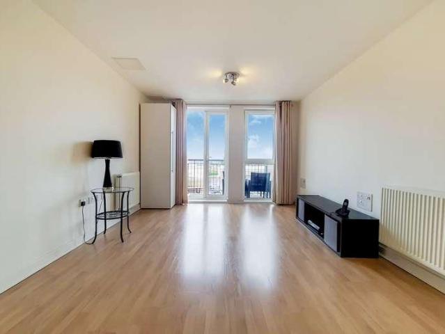 Flat for sale in South Harrow, Greater London