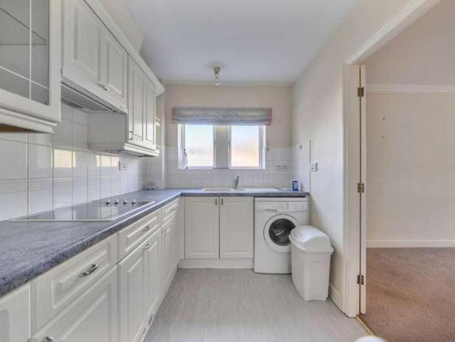 Flat for sale in The Slade, Oxfordshire