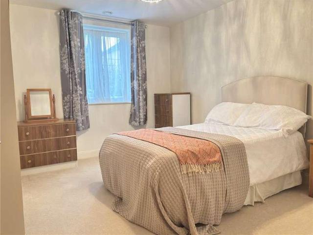 Flat for sale in Erskine Park, Wilton