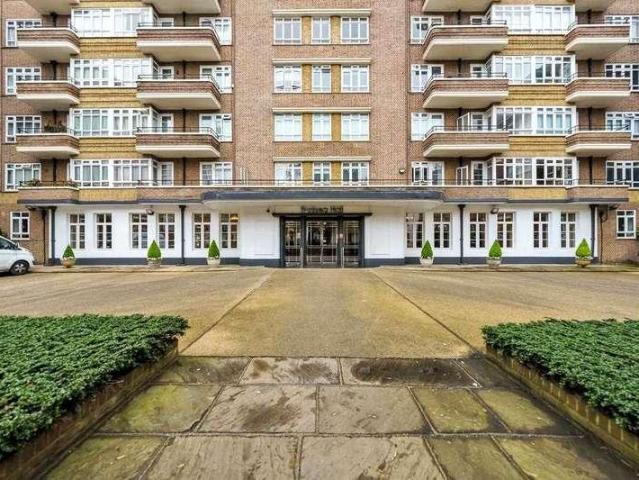 Flat for sale in Paddington, Greater London