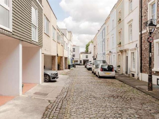 Flat for sale in Clifton Village, Bristol