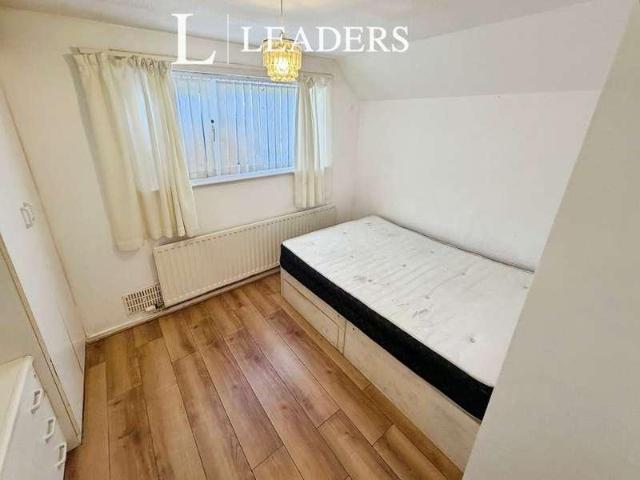 Flat for sale in Whiston Cross, Whiston