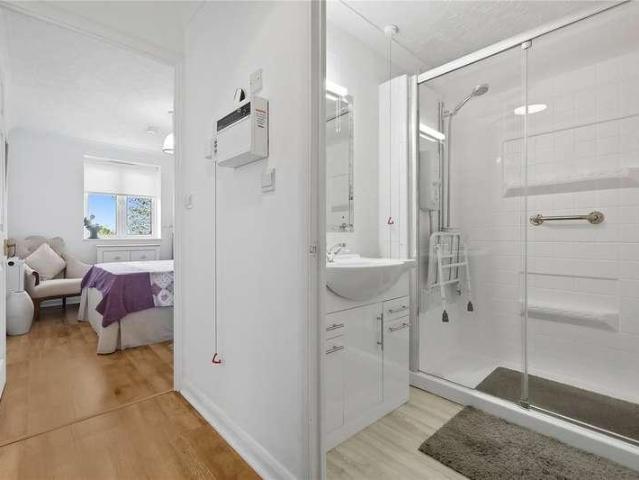 Flat for sale in North Shoebury, Alton Barnes