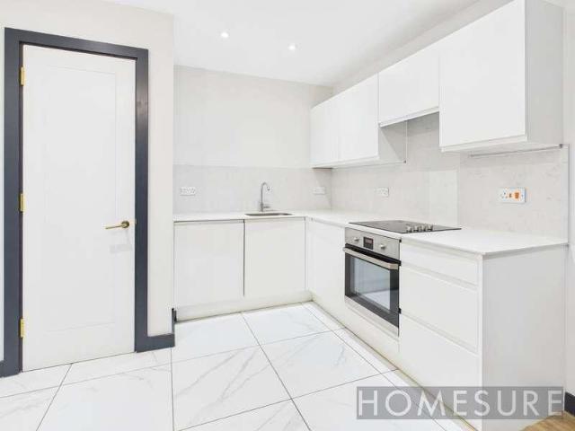 Flat for sale in Cavern Quarter, Calderstones