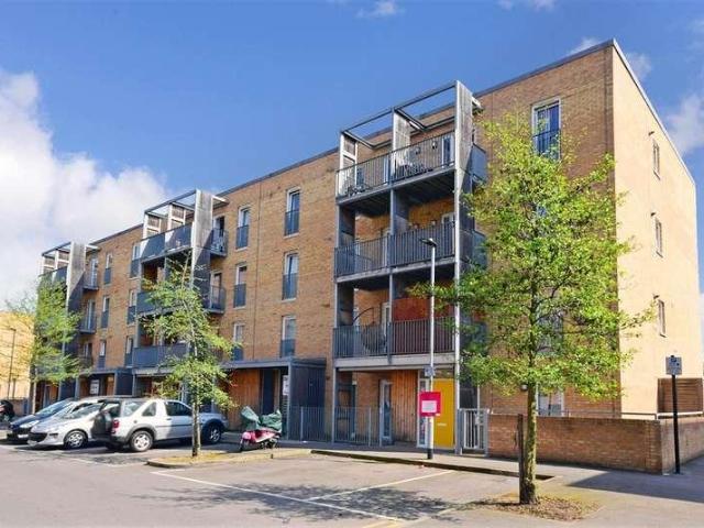 Flat for sale in Little Ilford, Greater London
