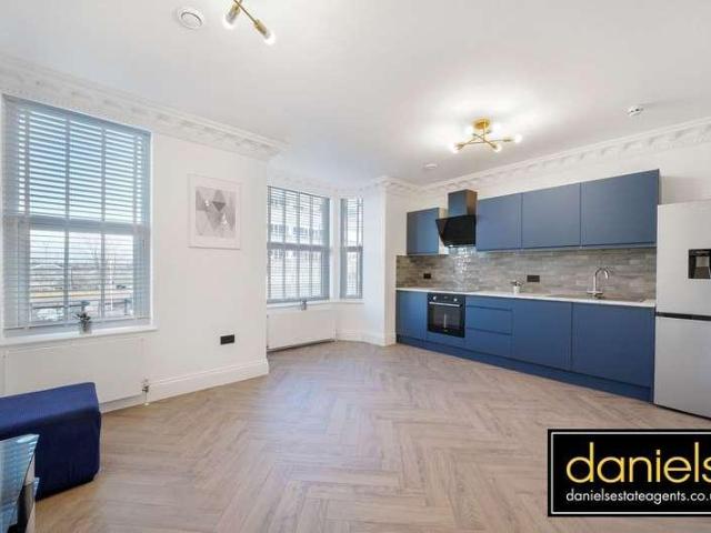 Flat for sale in College Park, Greater London