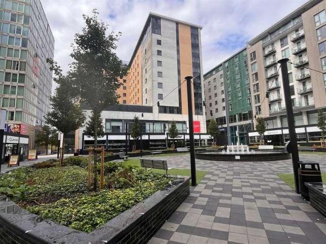 Flat for sale in Milton Keynes