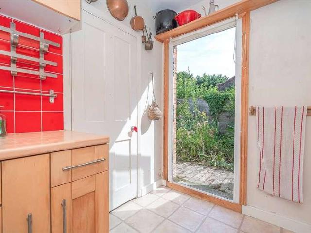 Flat for sale in Muswell Hill, Greater London