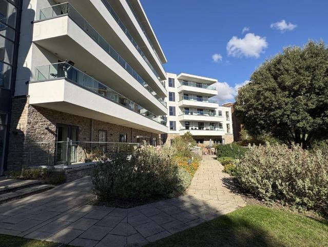 Flat for sale in Poole