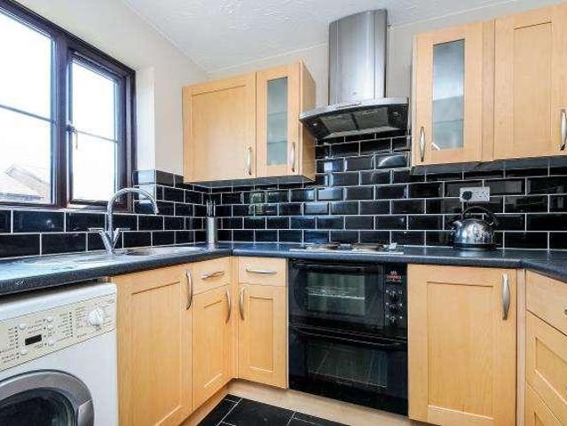 Flat for sale in Walton, Aylesbury