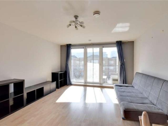 Flat for sale in Greenwich Town Centre, Greater London